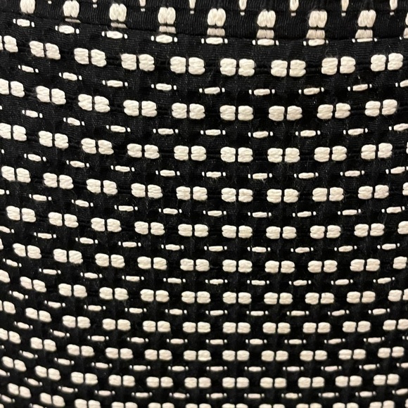 Ann Taylor Elegant Black and White Women's Pencil Skirt, size 4 - Picture 6 of 8